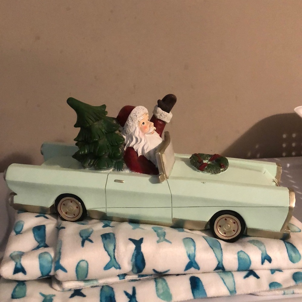 🌻FINAL PRICE DROP🌻Cadillac Santa